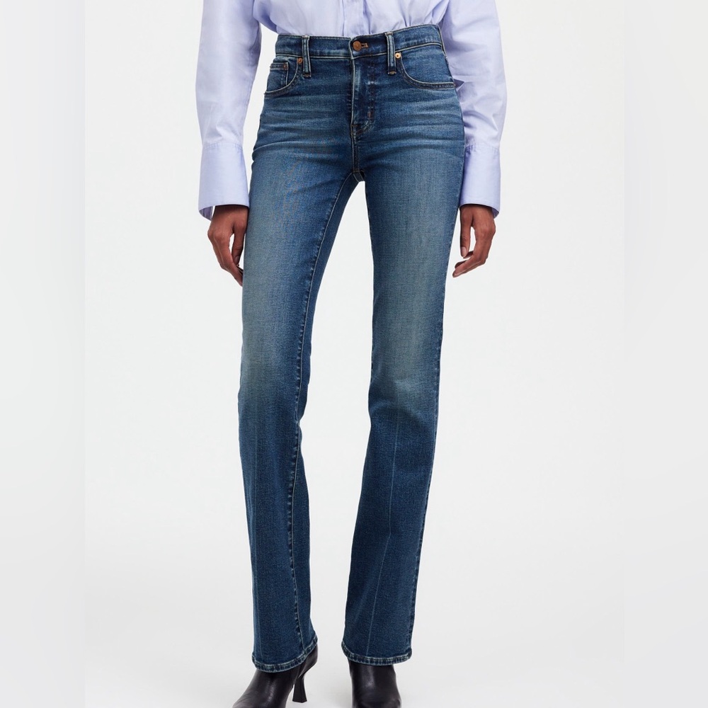 Madewell Full Length Mid-Rise Kick Out Jeans size 31